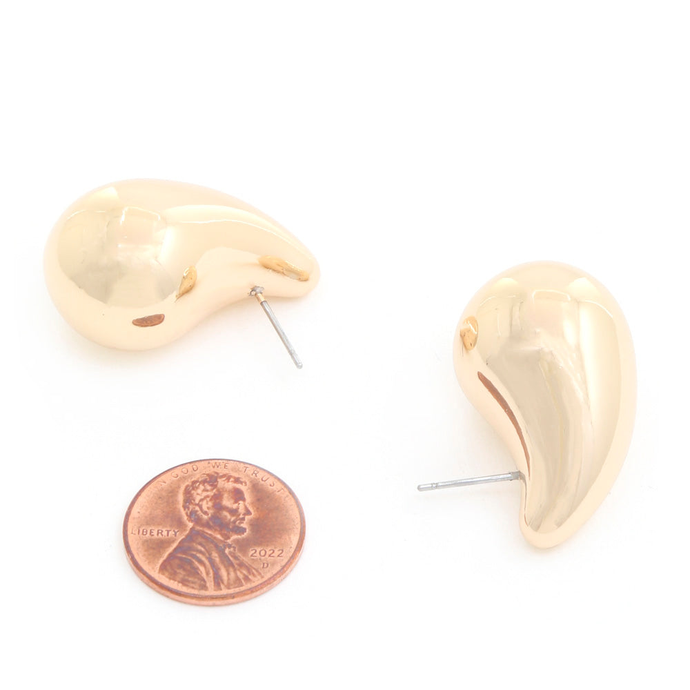 TEARDROP EARRING