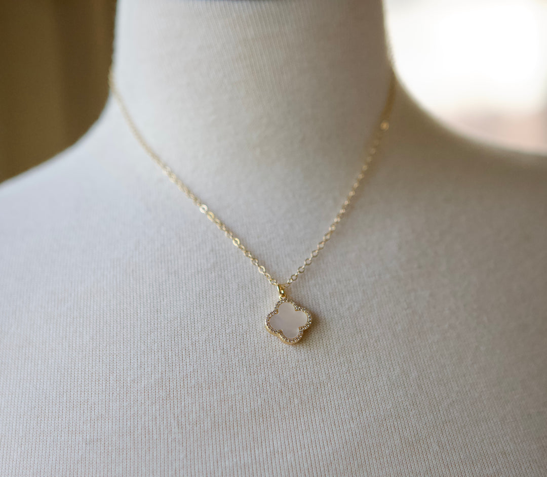 Gold Dipped Flower Pendant Necklace (White)