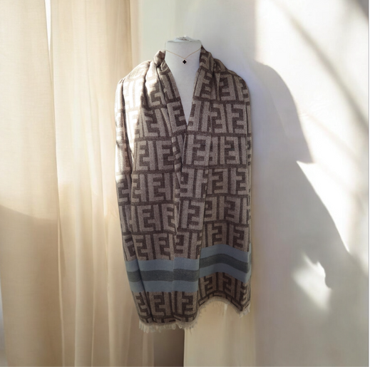 Stylist scarf